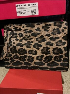 Leopard Print Wristlet Clutch - Natural/Safari